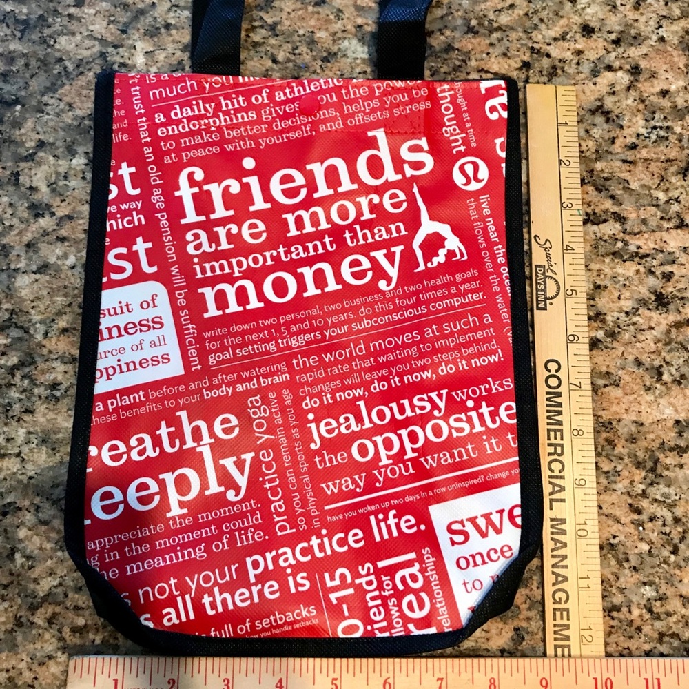 Lululemon bag